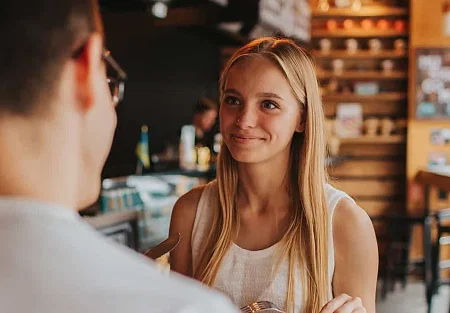 Пять уловок для разоблачения лгунов на свиданиях: исследование