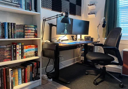 На чем работает Стиви Бонифилд: рабочий стол настоящего гика