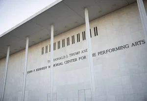 Вашингтонская опера уходит из Kennedy Center после переименования в честь Трампа