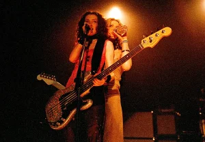 Возвращение Hole?