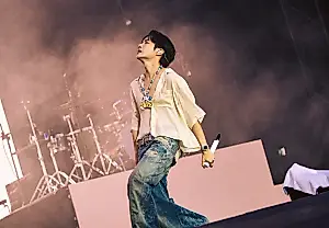 Триумф j-hope на Lollapalooza Berlin 2025