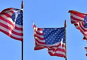 США хотят запретить китайские технологии в подводных кабелях
