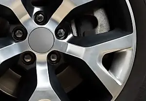 Эксперты назвали топ-3 бюджетных авто для России