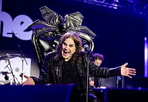 Последний концерт Ozzy Osbourne: Черный трон, прощальные слёзы и братство Sabbath
