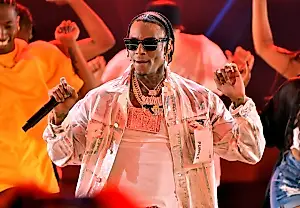 Soulja Boy выходит на свободу после отказа от обвинений в хранении оружия