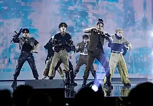Stray Kids взорвали кассу. JYP Entertainment купается в золоте после мирового турне
