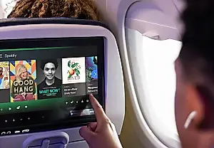 United Airlines теперь с Spotify: как провести время в полете