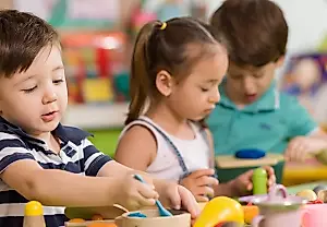 Как родительские конфликты формируют стиль воспитания матерей