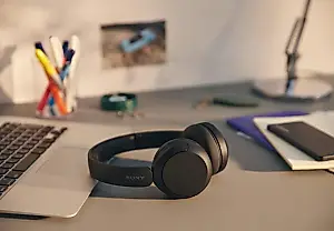 Sony готовит недорогие наушники – ждать не будет!