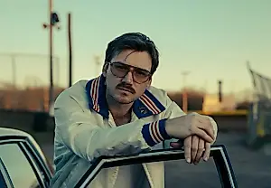 Уоллен продолжает торжествовать: «I’m the Problem» на первом месте снова!