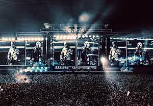 Oasis вернулись: повторный тур Live '25 стартовал с шуток и скандалов в Кардиффе