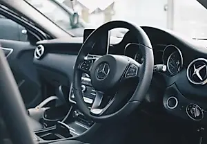 Мосеев: Mercedes-Benz не вернётся в Россию — регистрация товарного знака лишь защита бренда