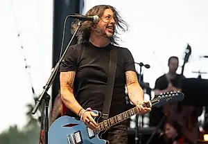 Foo Fighters провели первый концерт с новым барабанщиком: что это значит для группы