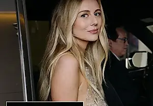 Когда стеснение — не в моде: Жюстин Люп на пути к статусу дивы в Carolina Herrera на «Эмми»
