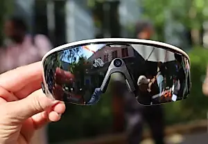 Meta и Oakley: умные очки на ветру