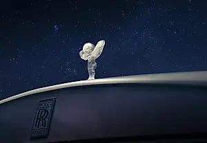 Rolls-Royce Cullinan Cosmos: космос на потолке