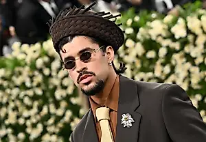 Советник Трампа пообещал ICE на шоу Bad Bunny: как Супербоул стал полем битвы