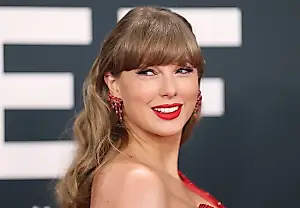 Почему у «The Life of a Showgirl» Тейлор Свифт не было шанса повторить успех «The Eras Tour»