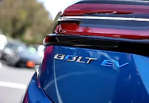 Новый Chevy Bolt: Самый дешёвый электромобиль США 2027 года