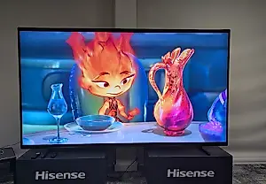 Hisense 116UX: революция или переоценка?