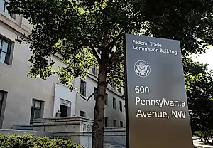 Апелляционный суд восстановил комиссара FTC Демократа