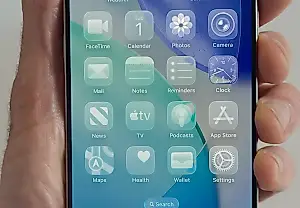 iOS 26: Что нового ждет iPhone этим осенью