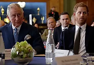Король Чарльз снова проигнорирует принца Гарри в США: британские страсти на экспорт
