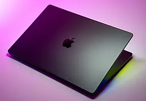 Macbook Pro: c новым лицом и OLED-экранами?