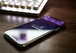 Twitch меняет правила: точечные баны, деньги для стримеров и вертикальные эфиры