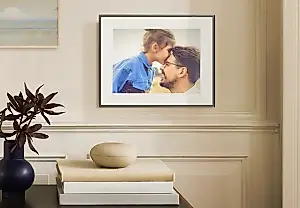 Aura показала сверхтонкую цветную фоторамку на e-ink