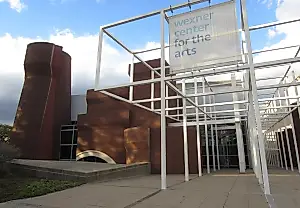 Скандал в Wexner Center: Директор ушла после финансового кризиса и жалоб сотрудников