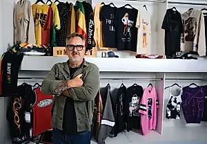 Мерч больше, чем футболки: как Universal превращает атрибутику в бизнес-культуру