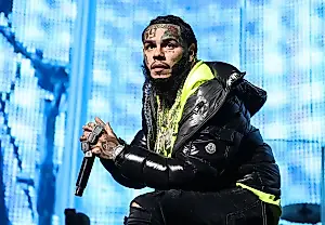 6ix9ine заявляет, что был первым создателем контента, но его недооценили из-за хейта