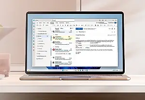 Microsoft vuelve a corregir errores de Windows 11: una actualización urgente salva Outlook