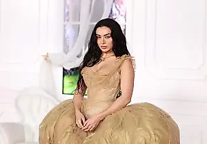 Саундтрек Charli xcx к Wuthering Heights