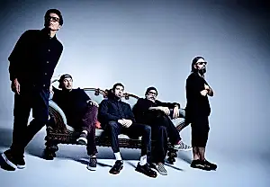 Deftones продали права