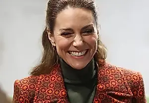 La princesa Kate luce un estilo retro