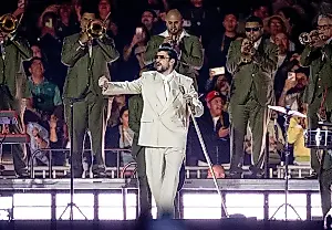 Кто выйдет с Bad Bunny на Super Bowl
