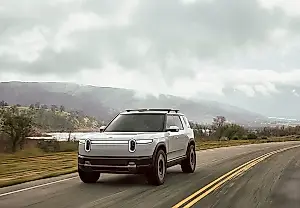 Rivian R2 против Tesla Model Y