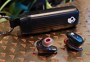 La IA ha estropeado mis auriculares Skullcandy favoritos, y nadie lo había pedido