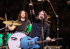 Foo Fighters и их новый рок-боевик