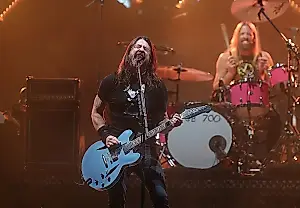 Dave Grohl habla de las pérdidas y los cambios en Foo Fighters
