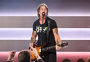 Keith Urban cambia de equipo de gestión