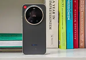 Xiaomi и Leica: красная точка