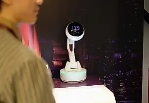 Los robots de Lenovo intentan trabajar por nosotros