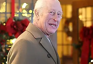 Неопозданные рождественские страсти: как король Чарльз дрессирует семью за праздничным столом