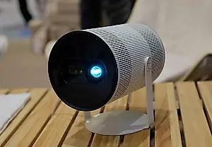 Проектор Samsung Freestyle+ — ярче, умнее, наглее