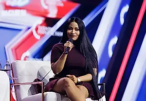 La petición para deportar a Nicki Minaj gana fuerza