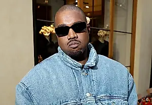 Kanye West reniega de la IA