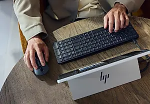 Mini PC en un teclado: HP sorprende